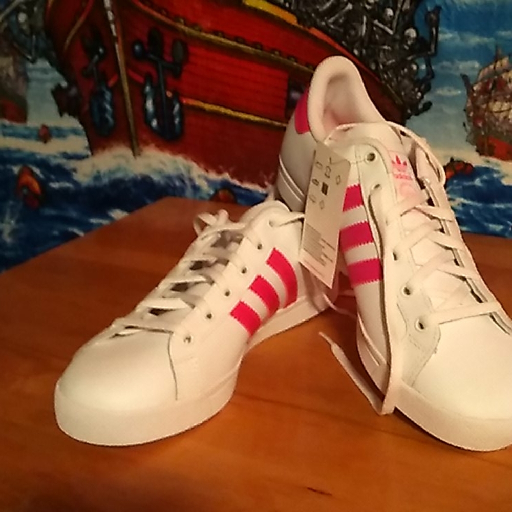 Adidas Court Sneakers